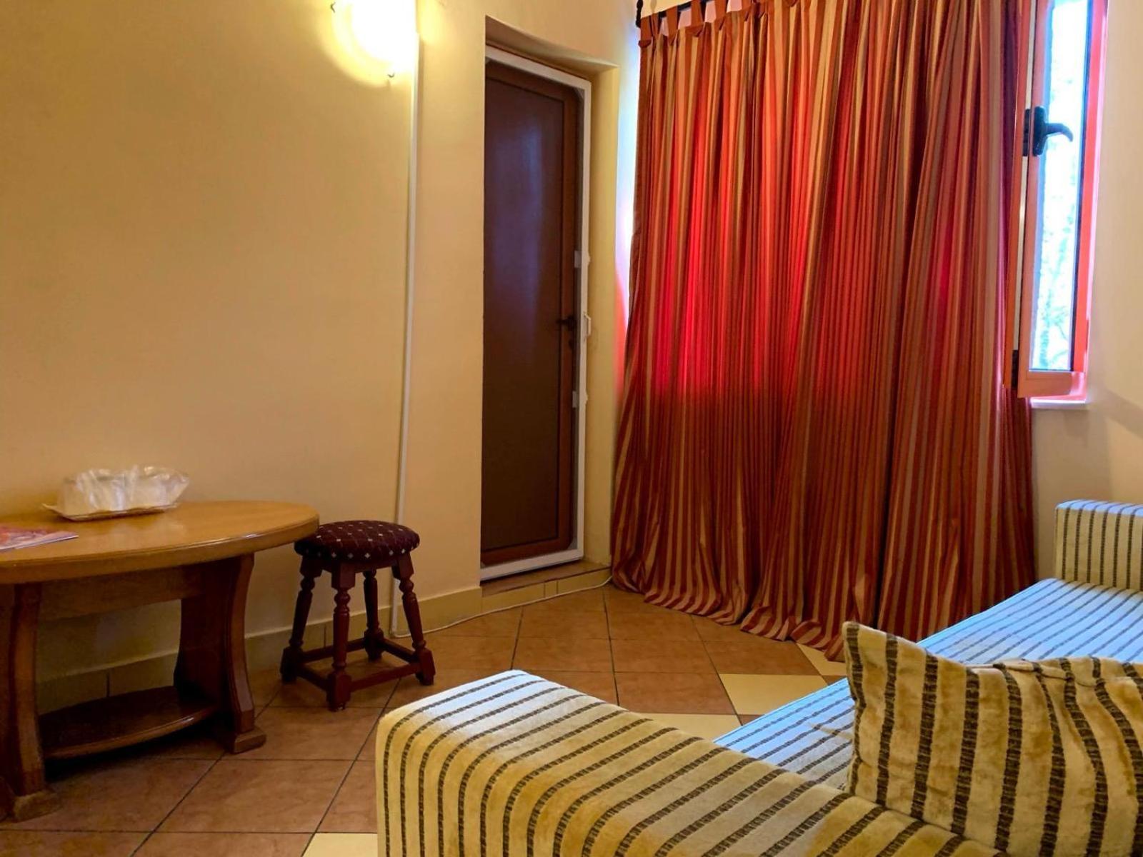 Hotel Nalba-Dalia Jupiter Exterior photo